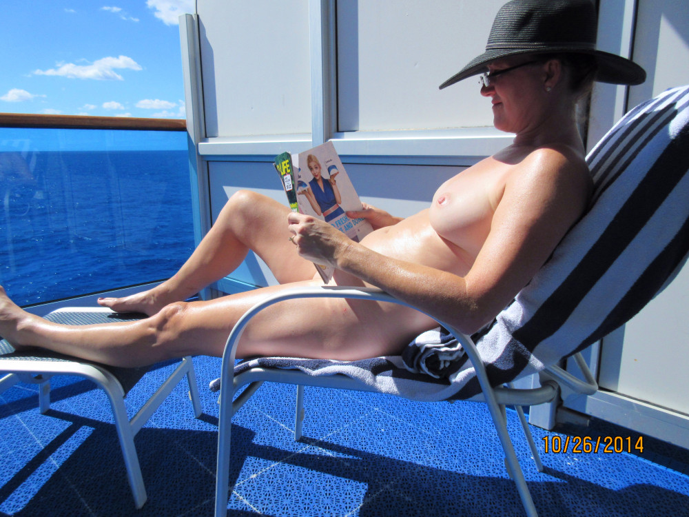 Pic #1 No tan lines cruising