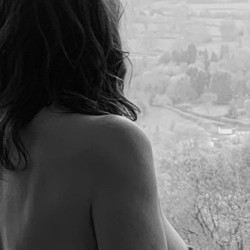 Medium tits of my wife - Helenia