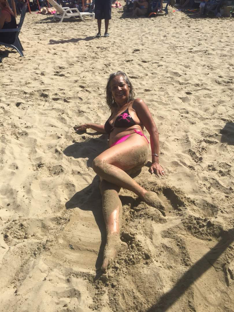 Pic #1 La secretaria 13