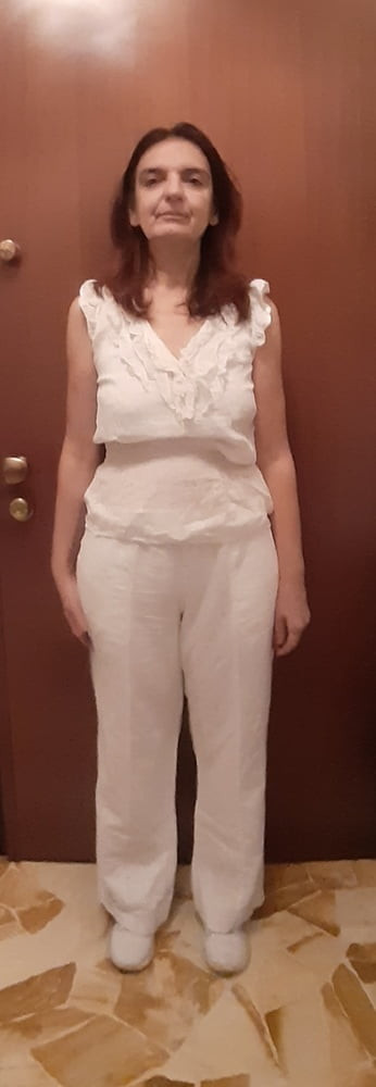 Pic #1 Medium tits of my wife - Sonia