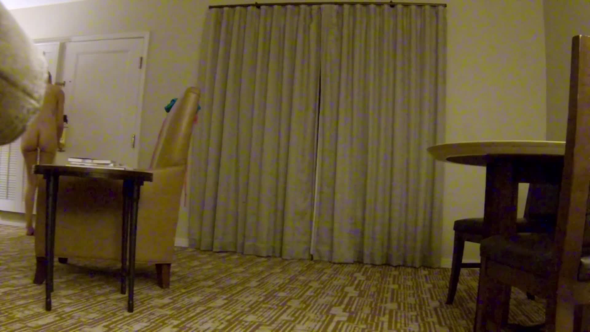 Pic #1Even more room service!