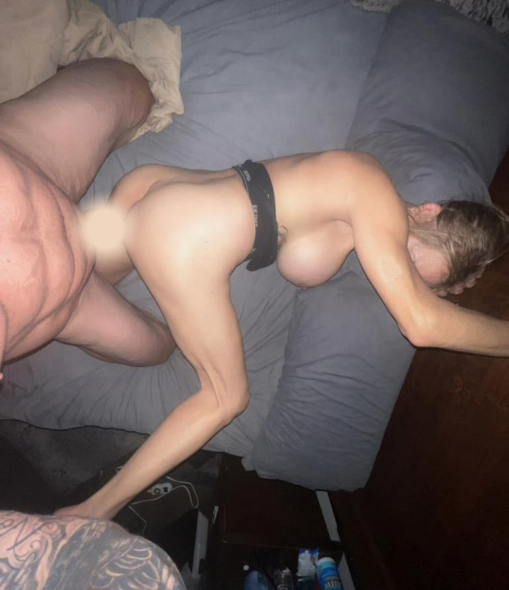 Pic #1 My very large tits - shelly