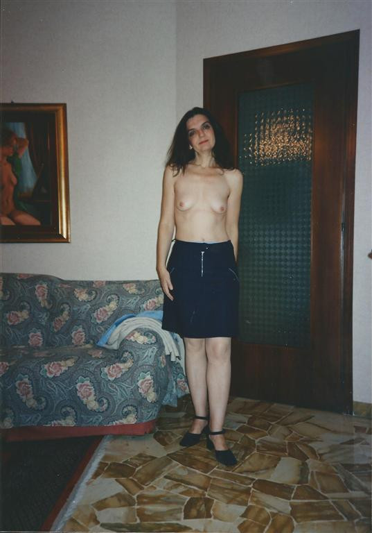 Pic #1 Small tits of my wife - Sonia