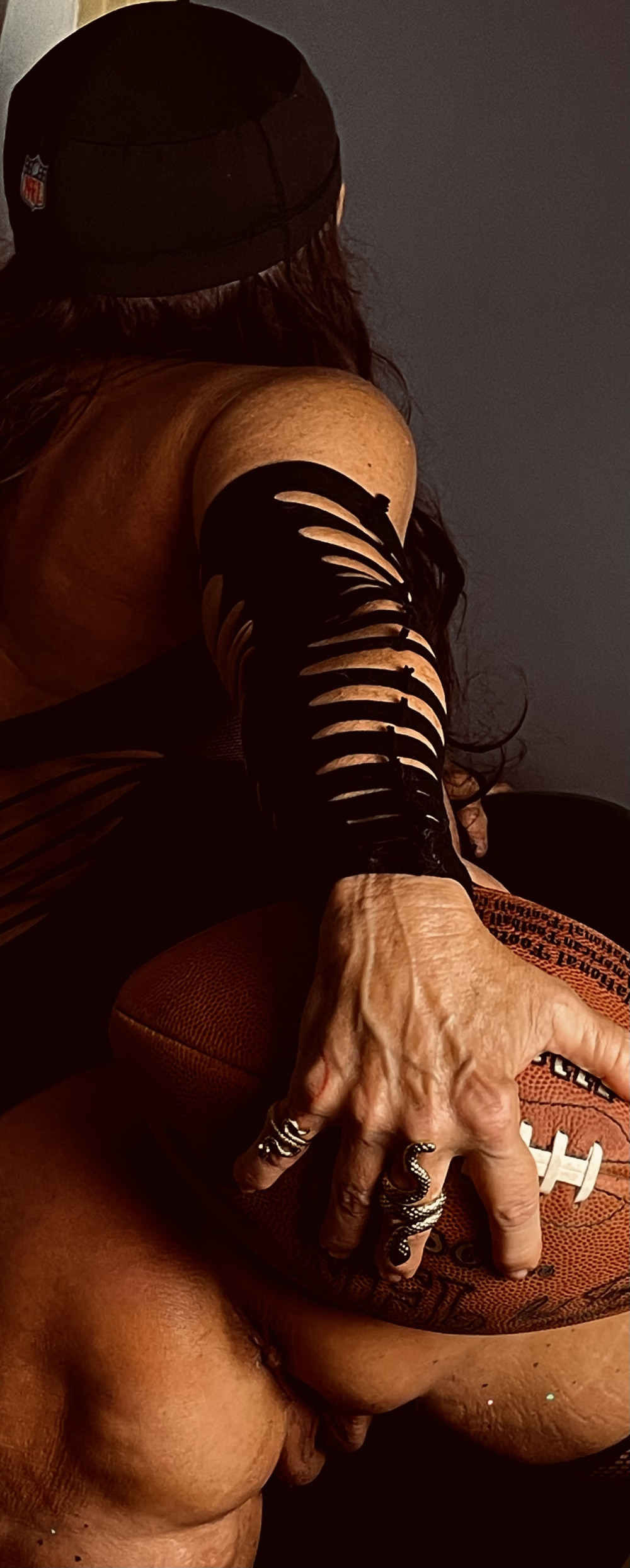 Pic #1American football n tits