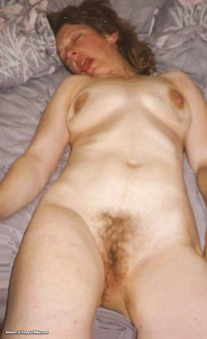 Pic #1 Fun being naked