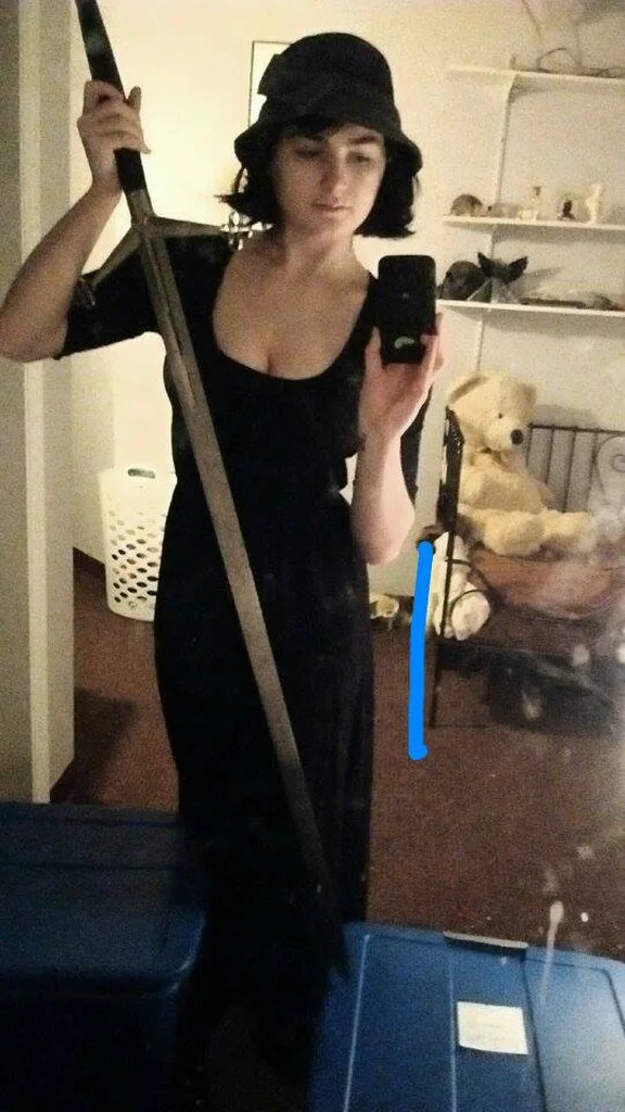 Pic #1Ms. Rosie Wilde (Ms. Rosie Levine) Selfies (2)