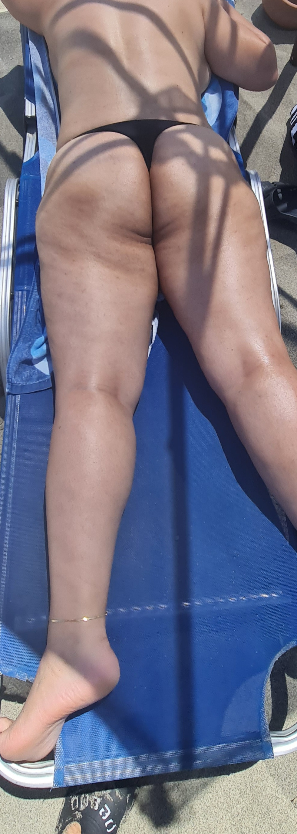 Pic #1Hot wife at the beach and pool