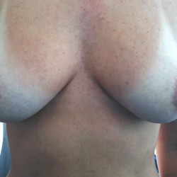 Medium tits of my wife - Mami's