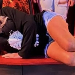 Pic #1 Showing off my legs and butt