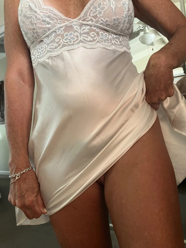 Pic #1 Wendy's Voyeurweb debut