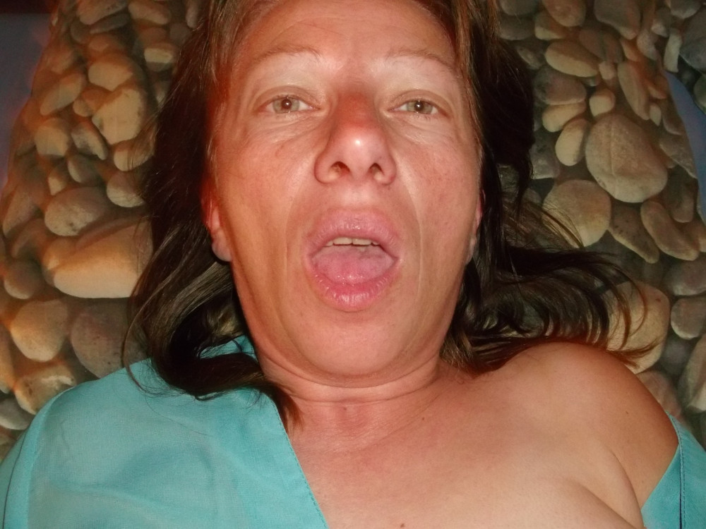 Pic #1 frenchmilf
