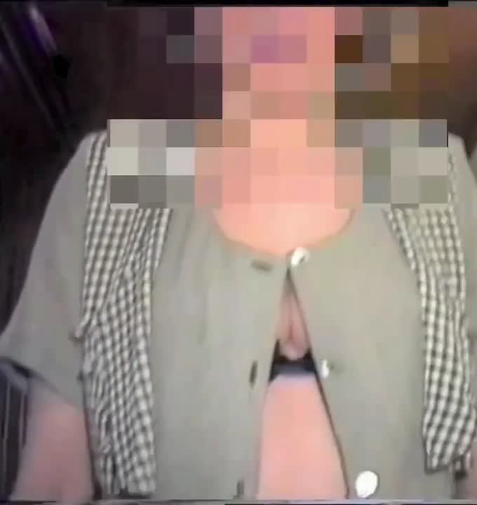 Pic #1Nackt unterm Kleid