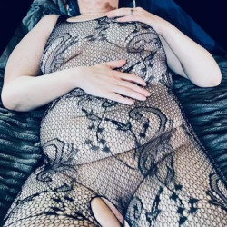 BBW Domina XI. Slut wife posing