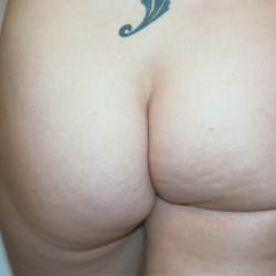 My room mate's ass - Cassandra