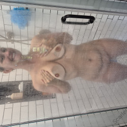 Medium tits of my wife - Scarlettravenxo
