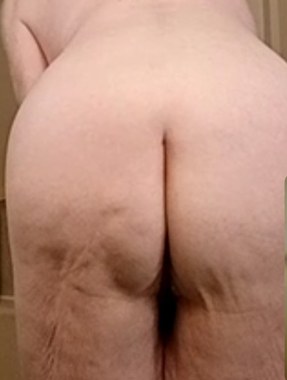 Pic #1 Cheeks Galore