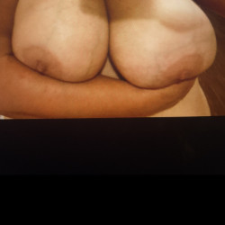 Pic #1 Big tit wife selfies