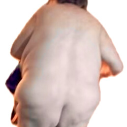 A neighbor's ass - Leeann