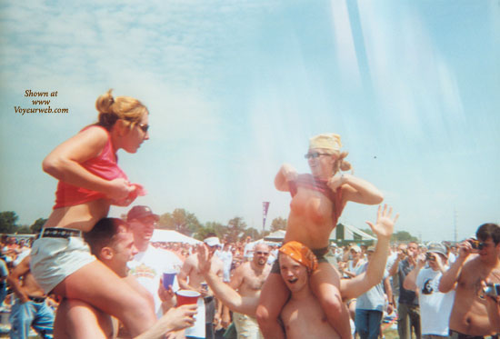 Pic #1 Kentucky Derby '01