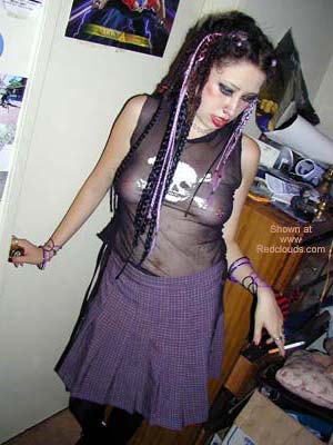 Pic #1Goth Isabella Gets Fucked