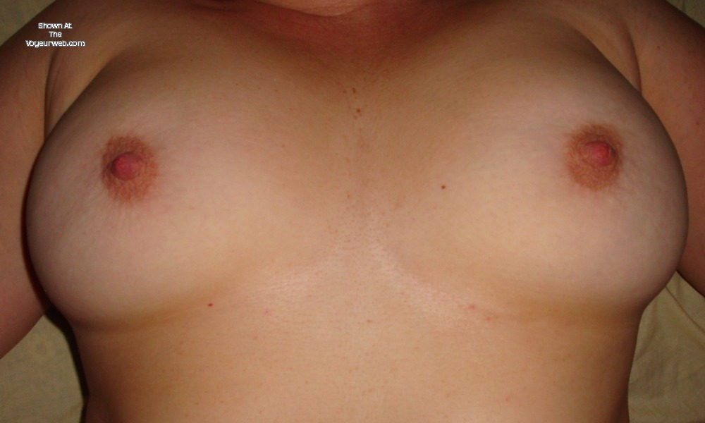 Pic #1 Large tits of my wife - carolina