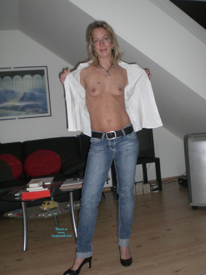 Pic #1Mara - Mature