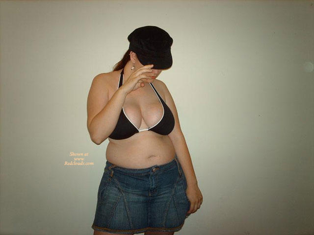 Pic #1My Wife Shows Her Privates!(puerto Rico)