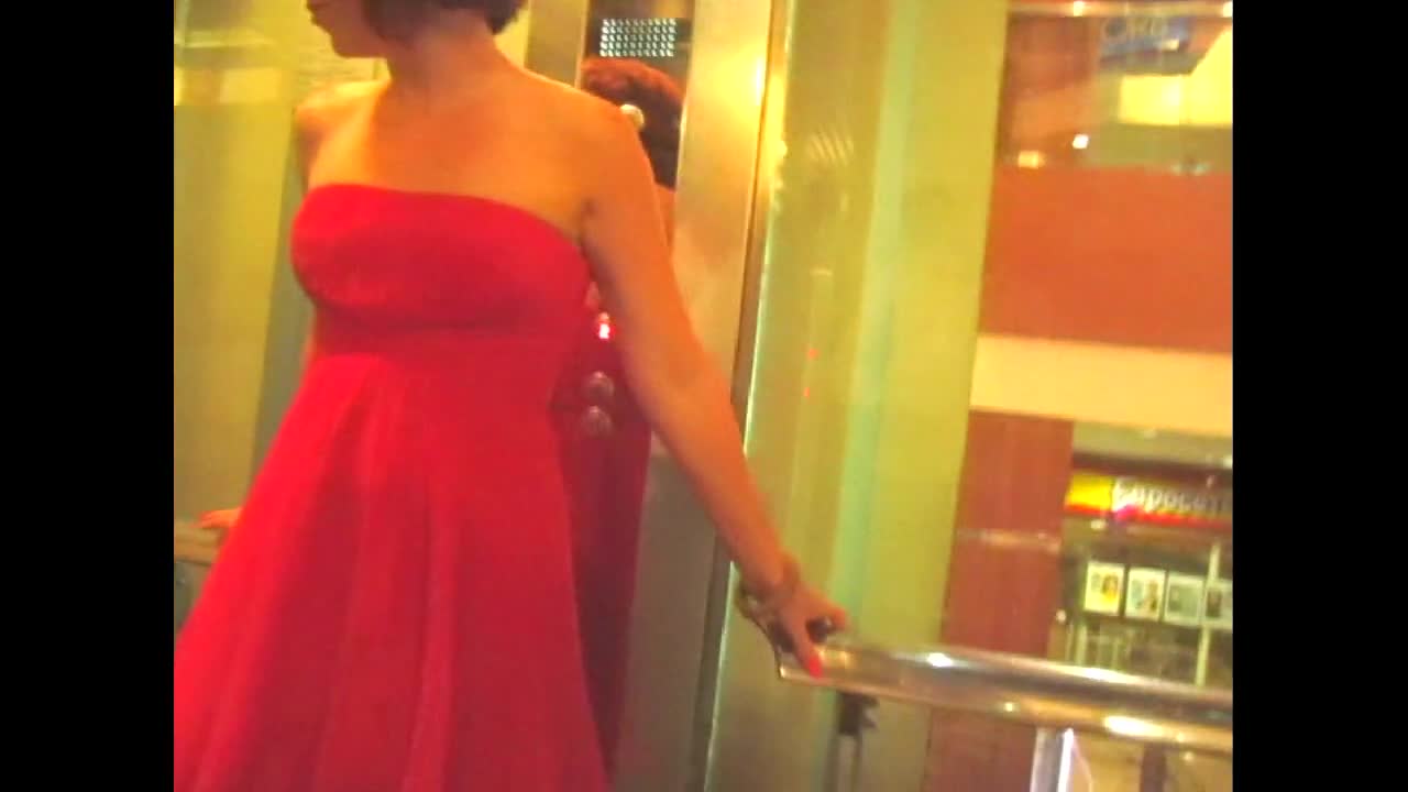 Pic #1Under a Skirt So Hot! - Public Exhibitionist, Public Place