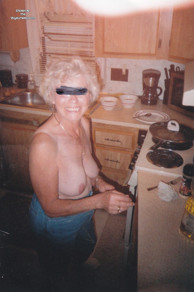 Pic #1 My medium tits - susy