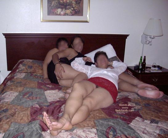 Pic #1*GG Ruby w/ Friends