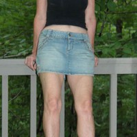 Trim 50's Lady In Mini Skirt