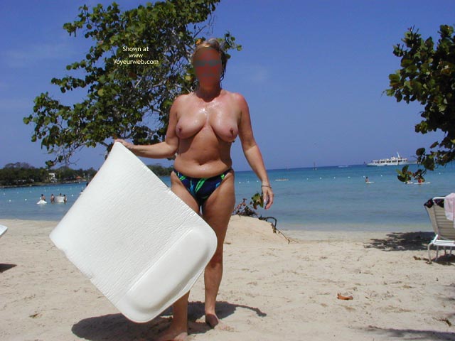 Pic #1Hornypie In Jamaica