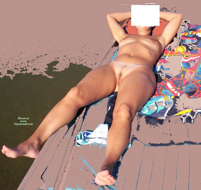 Pic #1 River Wife 47 Yo 3nd Contry