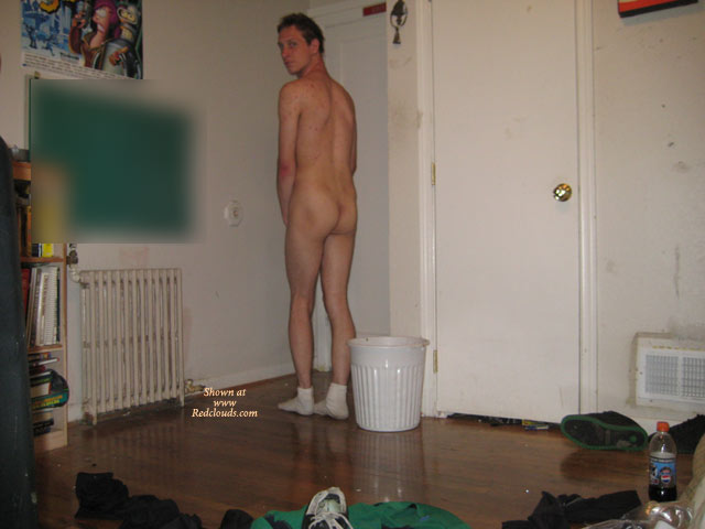 Pic #1Derek The Nudist