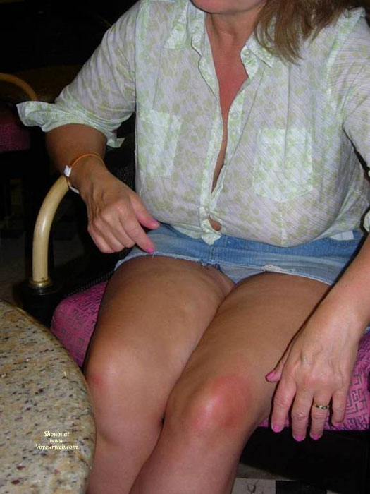 Pic #1Upskirt