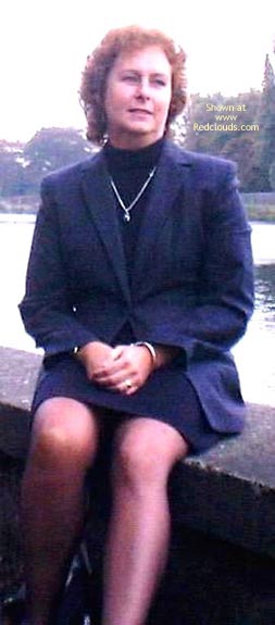 Pic #1Lady From Woking, England