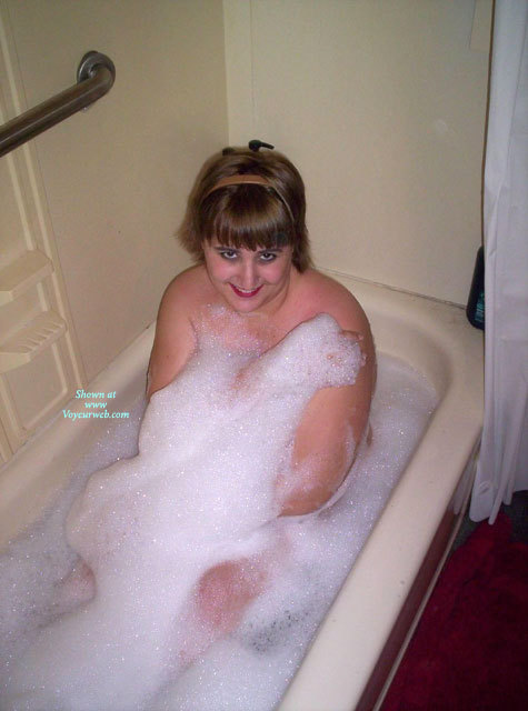 Pic #1Princess Mollie Bathing
