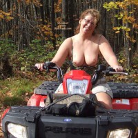 Pic #1Nette-4 Wheeling
