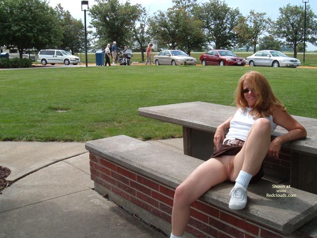 Pic #1Red Hott on The Road