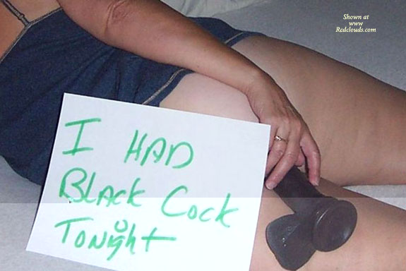 Pic #1She Wants To Be Posed On, Black