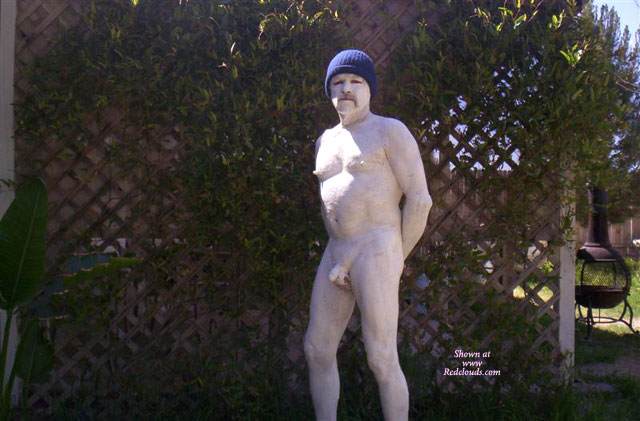 Pic #1M* Snowman, Would You Like To Watch Him Cumm?