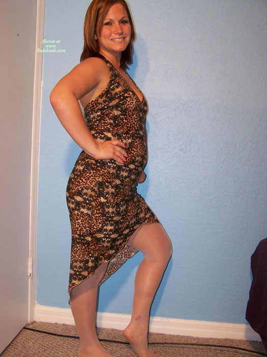 Pic #1Falecia In Her White Pantyhose