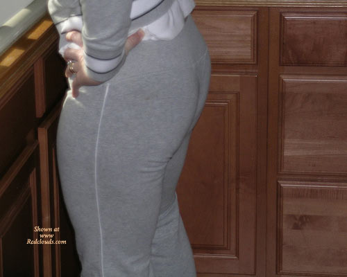 Pic #1Stunning Milf Ass