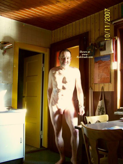 Pic #1Nude Housework