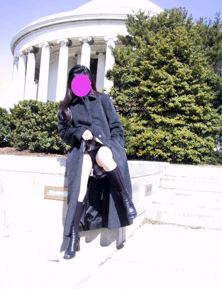 Pic #1Asian Wife Fen in Downtown