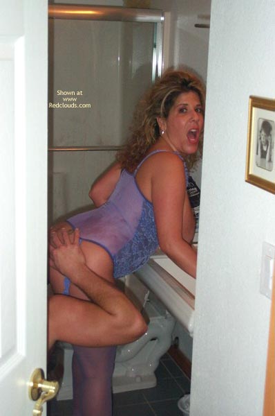 Pic #1Victoria Loves Oral