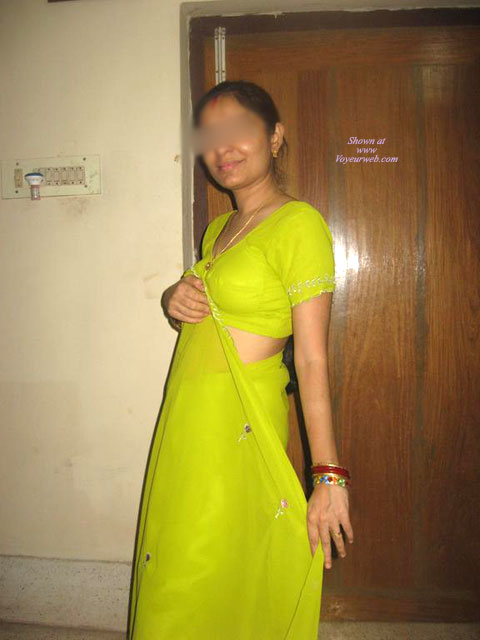 Pic #1Hot Indian Wife