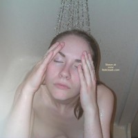 Pic #1Little Lady Cleanin Up After The Hottub