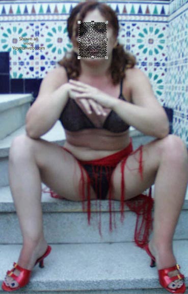 Pic #1Madrilenya En Patio Andaluz 3