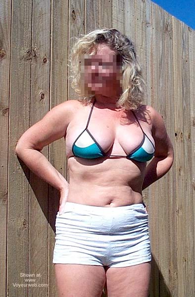 Pic #1Naughty Wife Outside